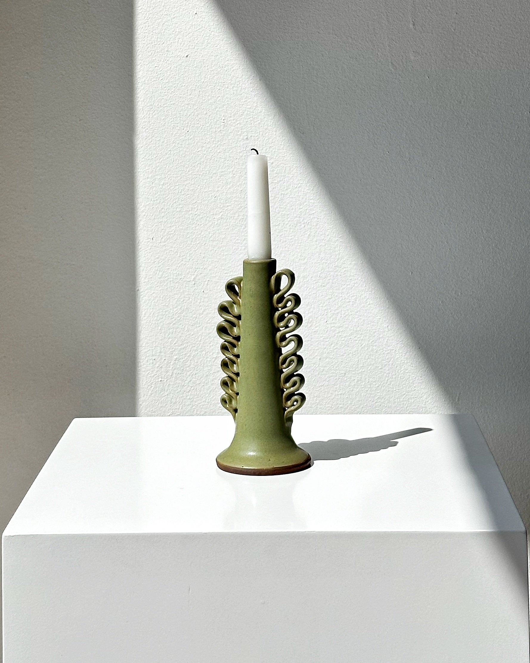 CANDELABRO RIBETE VERDE OLIVA