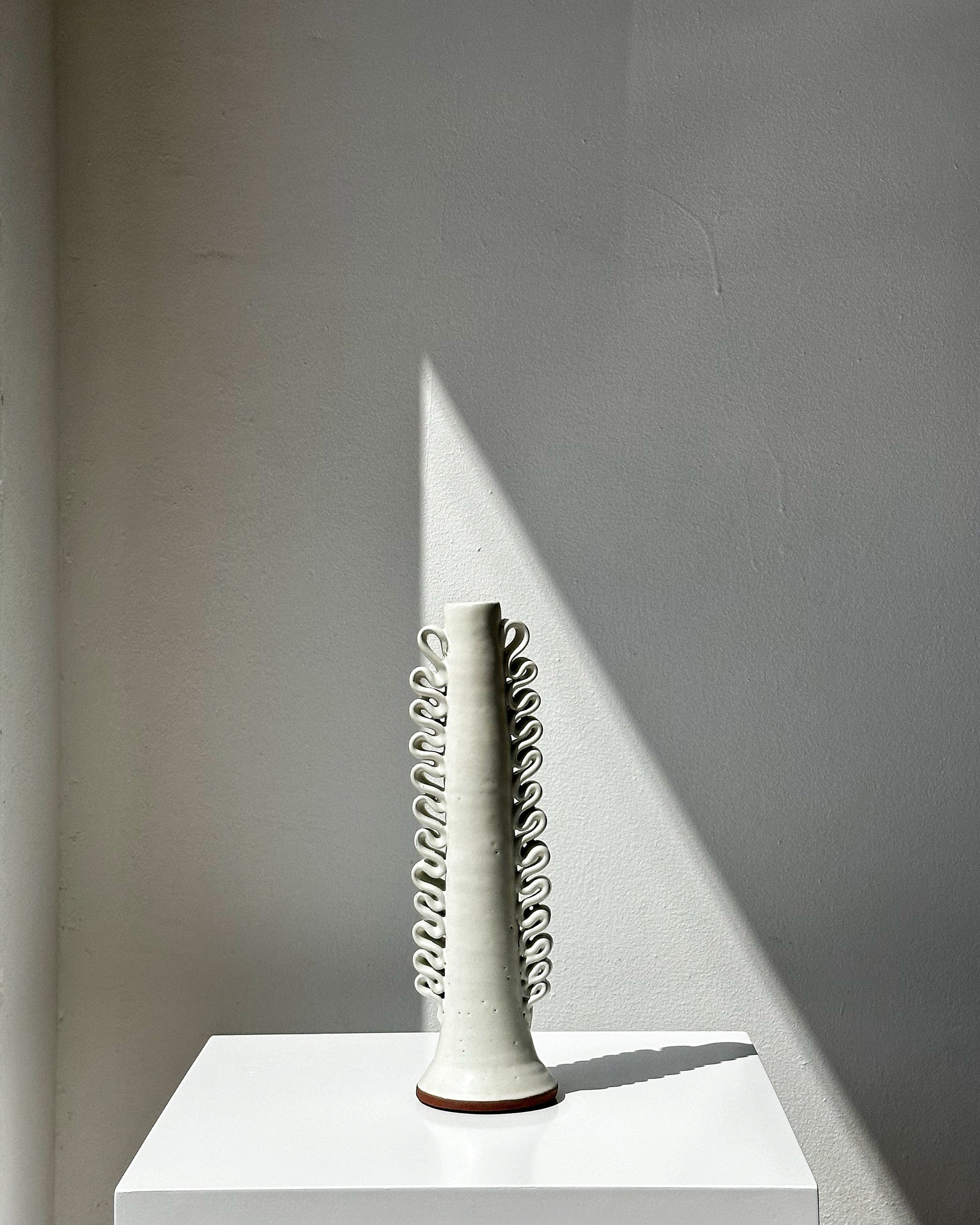 CANDELABRO RIBETE BLANCO