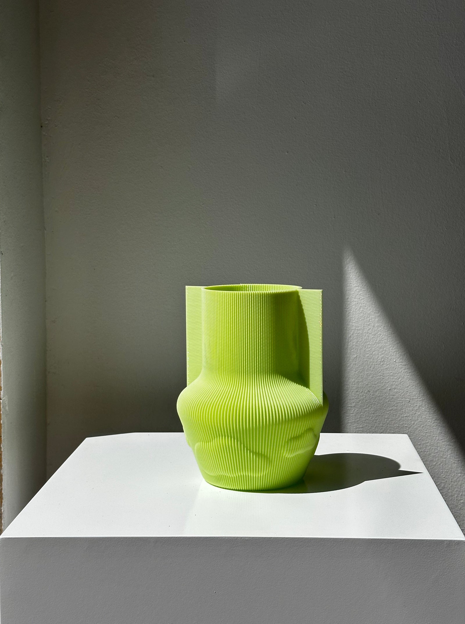 CLOUD VASE BY UAU PROJECT YELLOW  1