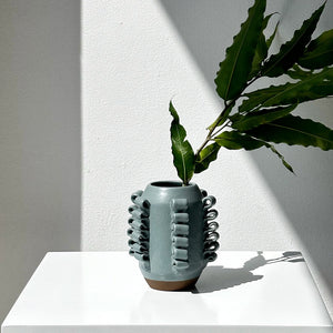 LOLA VASE D MINI de Perla Valtierra
