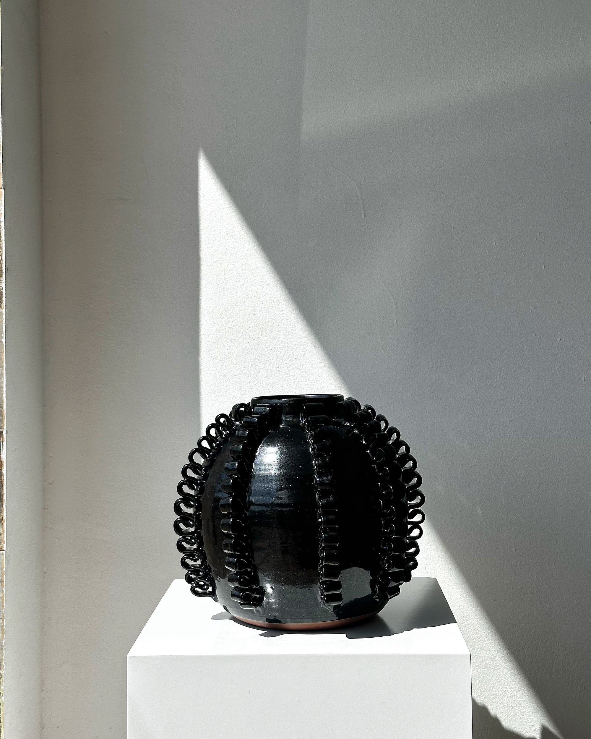 LOLA VASE E GRANDE de Perla Valtierra