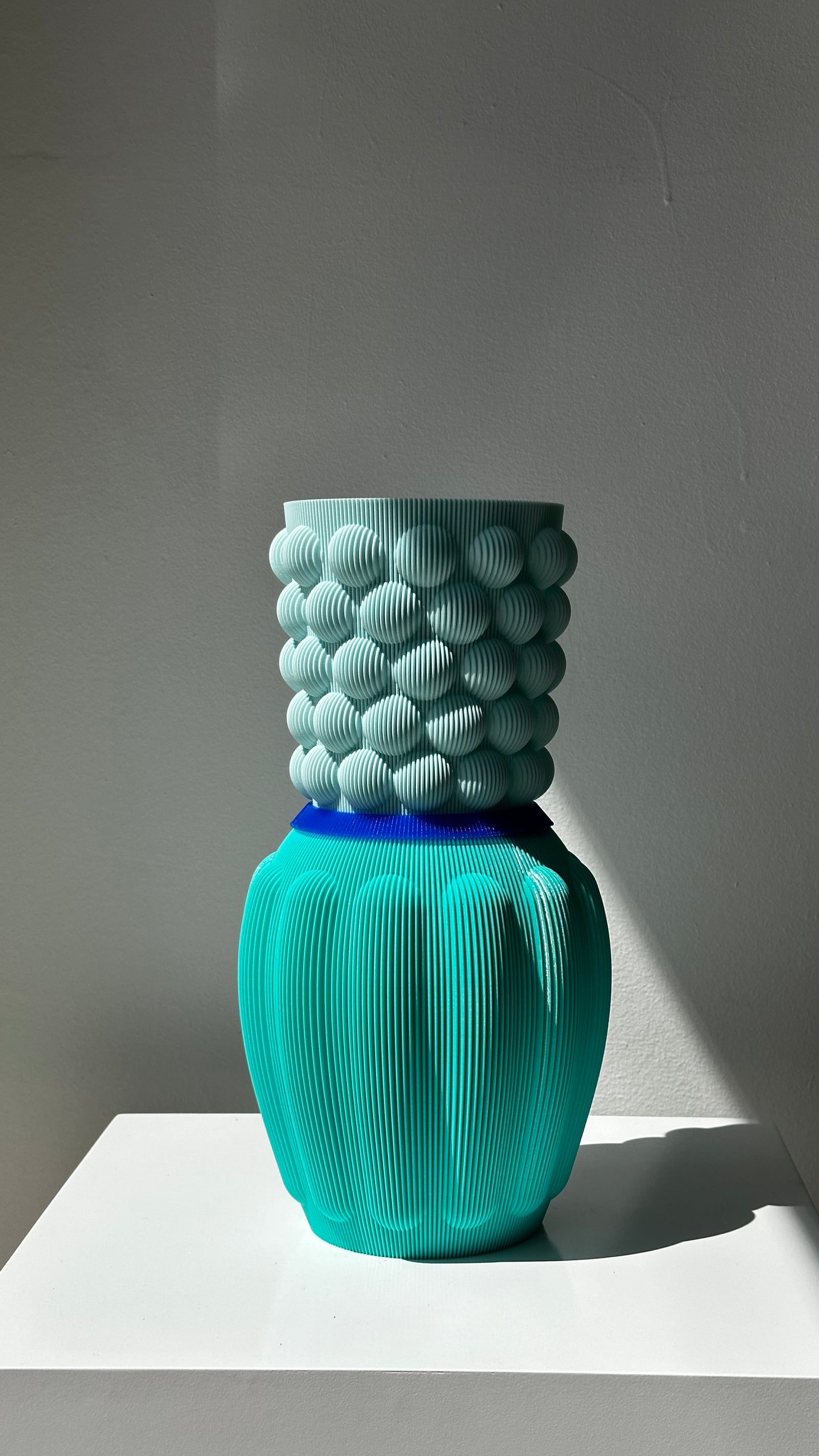 L VASE 03 de UAU Project