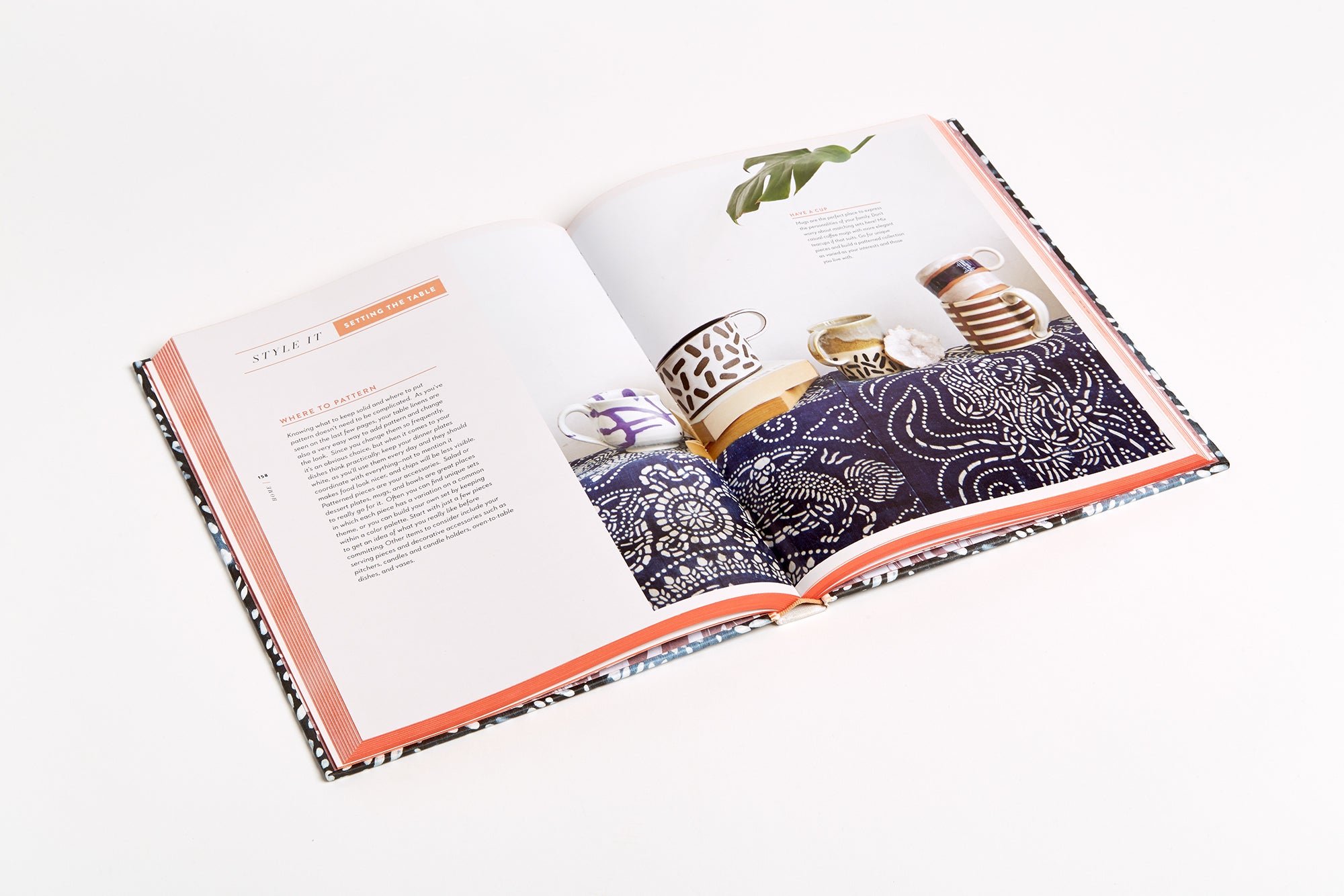 Living with Pattern:   Color, Textura y Estampado en Casa - de Rebecca Atwood